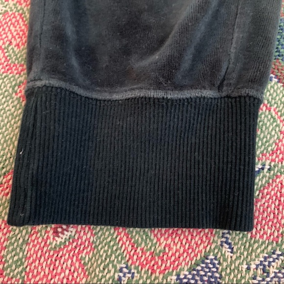 The Coziest Puma Sweatpants Ever! - Picture 6 of 7